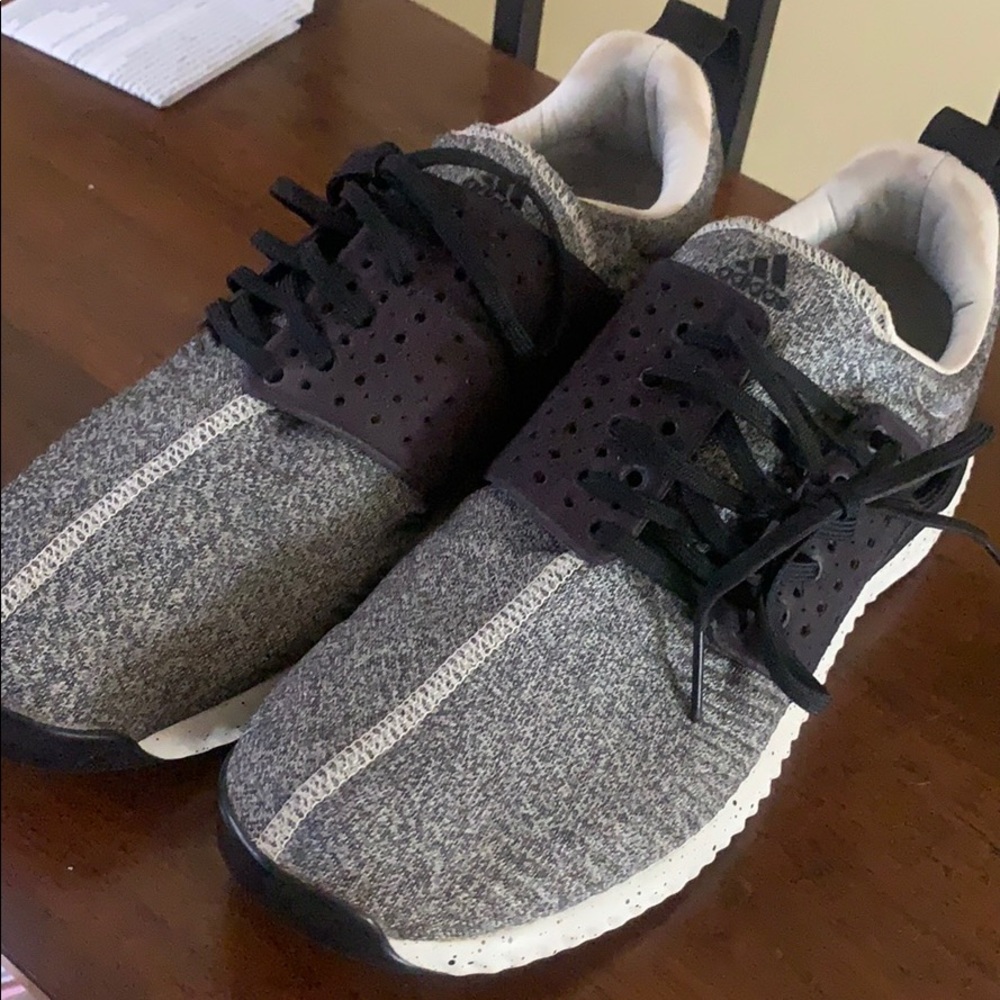 Adidas Bounce grey/black spikeless golf shoes 10.5